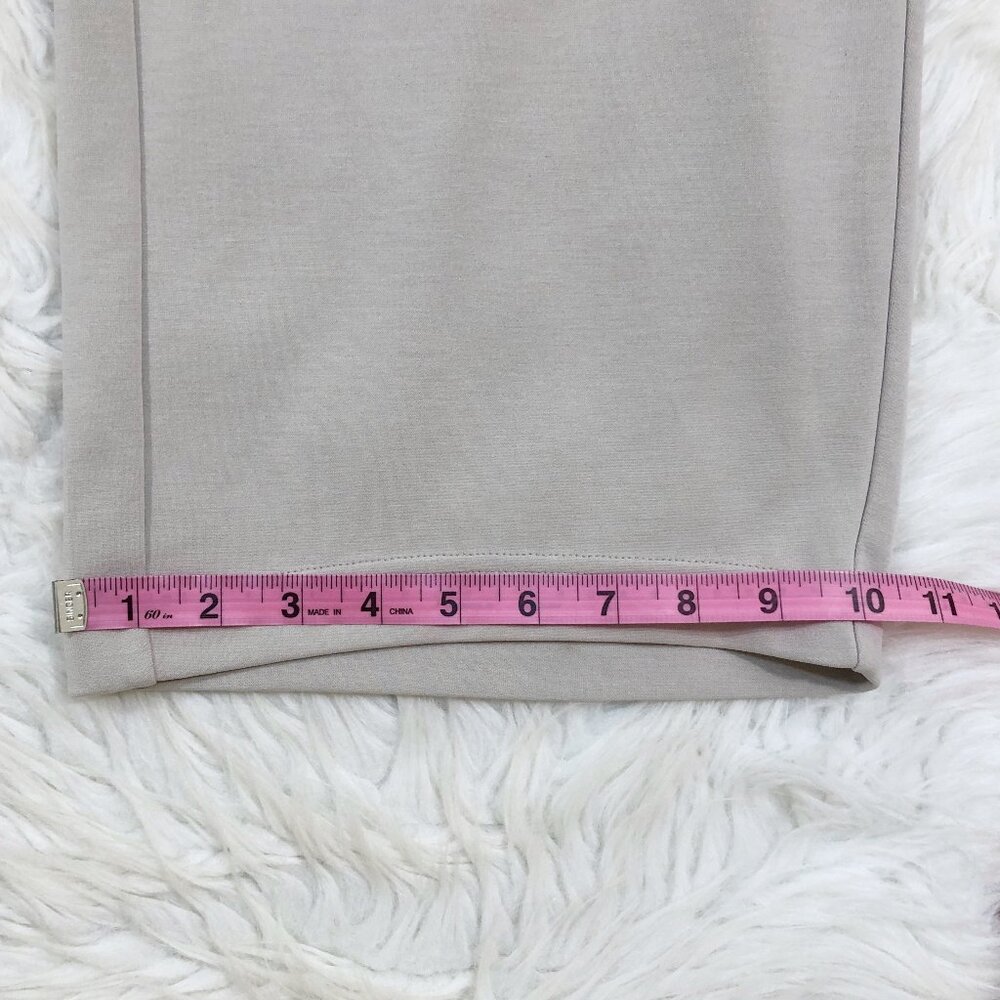 EUC ATHLETA Seasoft Mid-Rise Straight Crop Pant 982929 in Abalone Ivory Grey XL - Picture 12 of 15